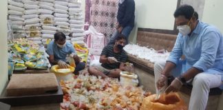 टीम अरूण व्यास ने किया जरूरतमंद व्यक्तियों को राशन किट का वितरण
