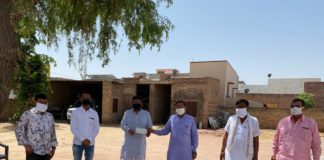 फर्म मैसर्स रामनारायण कंस्ट्रक्शन आरएनसी फर्म ने दिया 1 लाख रूपये का चैक