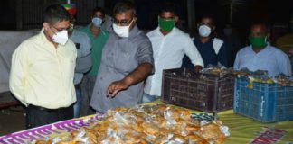 जिला कलेक्टर अचानक पहुंचे जनता रसोई केंद्र : ली भोजन की गुणवत्ता की जानकारी kumar pal gautam