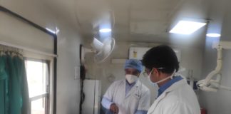 आरबीएसके मोबाइल डेंटल वेन पहुँची मोमासर, कैम्प में 42 बच्चे हुए लाभान्वित