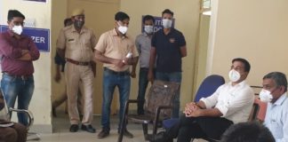 जिला कलक्टर जितेन्द्र कुमार सोनी पहुंचे सामुदायिक स्वास्थ्य केन्द्र बासनी: कोरोना वैक्सीनेशन को लेकर दिए निर्देश