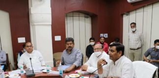 जनसहभागिता से संबंधित योजनाओं में जनप्रतिनिधियों से राय लें अधिकारी – डोटासरा