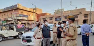 जिला कलक्टर व पुलिस अधीक्षक ने पंडित जेएलएन अस्पताल का किया औचक निरीक्षण, बढाई जाएगी आॅक्सीजन सैलेण्डर और वेंटिलेटर बेडस की संख्या