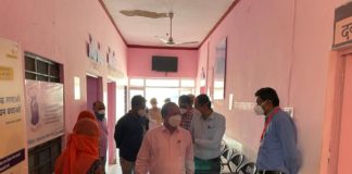 जिला कलक्टर आशीष मोदी ने जिले का दौरा किया, अस्पतालों और कोविड केयर सेंटर्स का किया आकस्मिक निरीक्षण
