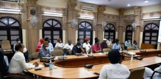 जिला कलक्टर मोदी ने ली कोविड-19 जिला टास्क फोर्स की बैठक, कोविड सेम्पल जांच की रिपोर्ट 48 घण्टे के अन्दर देने के दिये निर्देश, ऑक्सीजन की उपलब्धता पर्याप्त मात्रा में रखें, प्रभावी करें मॉनिटरिंग