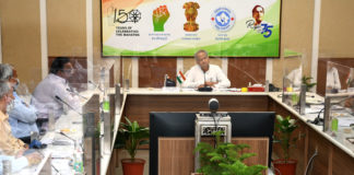 कोरोना संक्रमण की स्थिति की समीक्षा कोरोना के खिलाफ जंग में मास्क अचूक हथियार बिना मास्क घर से बाहर ना निकलें: मुख्यमंत्री