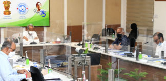 कोविड-19 की समीक्षा बैठक जमीनी स्तर पर संक्रमण का प्रसार रोकने के लिए पुलिस-प्रशासन और अधिक सख्ती करें : मुख्यमंत्री प्रदेश के मंत्री समूह की केन्द्र के साथ बैठकों से सकारात्मक माहौल बना