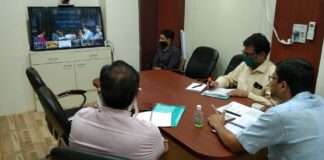 जिला कलक्टर ने वीडियो कांफ्रेंसिंग के माध्यम से की कोविड एडवाइजरी अनुपालना की समीक्षा मुख्यमंत्री चिरंजीवी स्वास्थ्य बीमा योजना के तहत शत प्रतिशत पंजीकरण के दिए निर्देश