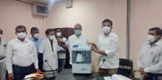 अंबुजा सीमेंट लिमिटेड द्वारा प्राप्त हुए 20 आॅक्सजीन कंसंट्रेटर सेठ श्री बल्लभ रामदेव पित्ती राजकीय अस्पताल में की जाएगी 30 कोविड बेड् की व्यवस्था सामुदायिक स्वास्थ्य केंद्रो पर होगी सुरक्षाकर्मियों की तैनाती