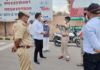 रेड अलर्ट जन अनुशासन पखवाड़ा के दौरान जिला कलक्टर ने शहर में वीकेंड कफ्र्यू की व्यवस्थाओं का लिया जायजा
