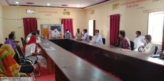 प्रशासनिक एवं पुलिस अधिकारियों ने किया दर्जन भर गांवों का दौरा कोरोना गाईडलाईन व पाबंदियों का किया निरीक्षण