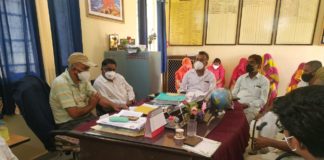 जोनल अधिकारी कर रहें है ग्राम पंचायतों का भ्रमण पंचायत स्तरीय कोर ग्रुप समिति की ली बैठक