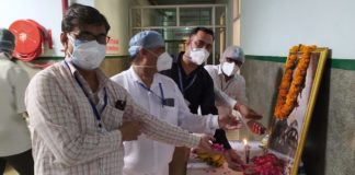 सादगी पूर्ण मनाया नर्सेज जन्मदात्री का जन्मदिवस फ्लोरेंस नाइटऐंगल के पदचिन्हों पर चलने का लिया प्रण