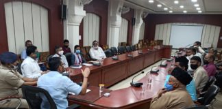 धार्मिक स्थल खोले जाने के लिए गठित समिति की बैठक आयोजित