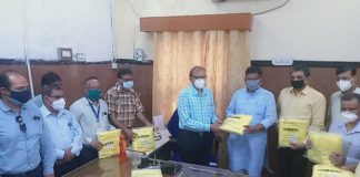 कोरोना की संभावित तीसरी लहर से निपटने के लिए राज्य सरकार पूर्णतया सतर्क-भाटी रेडक्राॅस सोसायटी ने भेंट किए 400 डिसपोजेबल आइसोलेशन गाउन