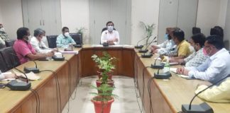 मानसून पूर्व तालाबों व नालों की सफाई एवं पौधरोपण के कार्य में लाएं तेजी