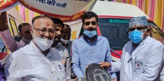 ऊर्जा मंत्री डॉ. बीड़ी कल्ला ने विधायक कोष से जिला अस्पताल को भेंट की दो एम्बूलेंस