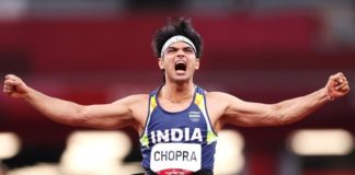 भाला फेंक खिलाड़ी नीरज चोपड़ा एथलेटिक्स में ओलंपिक स्वर्ण पदक जीतने वाले पहले भारतीय बने