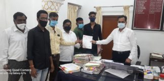 महंगाई के खिलाफ गंगासागर फाउंडेशन का हल्ला बोल प्रदर्शन में जिला कलेक्टर को प्रधानमंत्री मोदी के नाम ज्ञापन