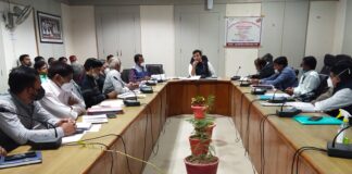 18+ आयु वर्ग वाले सभी स्कूली बच्चों का करवाएं वैक्सीनेशन – जिला कलक्टर डॉ जितेंद्र कुमार सोनी