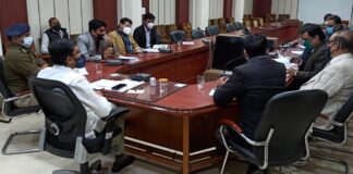 शत-प्रतिशत वैक्सीनेशन के लिए चलेगा सघन अभियान, कोविड एप्रोप्रिएट बिहेवियर की करनी होगी अनुपालना जिला कलक्टर ने की स्थिति की समीक्षा