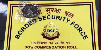 जिला कलक्टर आशीष मोदी जैसलमेर में बीएसएफ के स्थापना दिवस की आशातीत सफलता में योगदान के लिए सम्मानित, बीएसएफ महानिदेशालय ने प्रदान किया प्रशस्ति पत्र एवं इन्सिग्निया