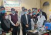 जिला कलक्टर ने रेजीडेन्सी अस्पताल सिंवाचीगेट व बकरामंडी में वैक्सीनेशन कार्य का जायजा लिया