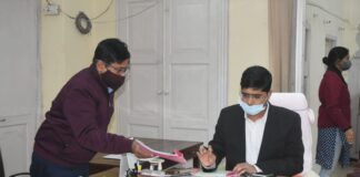 10 से 15 जनवरी तक टीकाकरण सप्ताह होगा आयोजित शत प्रतिशत कोविड टीकाकरण एक सामयिक अनिवार्यता है : कलेक्टर