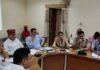 प्रभारी मंत्री और प्रभारी सचिव ने की योजनाओं और विभागीय कार्यों की समीक्षा