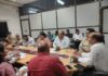 जिला कलक्टर ने ली ब्लॉक स्तरीय अधिकारियों की बैठक