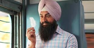 The biggest problem with the movie ‘Laal Singh Chaddha’ is Amir himself : Read the movie review from the pen of Naval Kishor Vyas