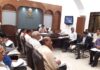 जिला कलक्टर नमित मेहता ने वीसी से ली बैठक : विभिन्न एजेण्डा की विस्तार से समीक्षा कर दिए आवश्यक दिशा निर्देश