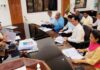 जिला कलक्टर ने ली बैठक : नियत समय में फसल कटाई एक्सपेरीमेंट पूरा करने के दिए निर्देश