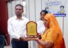 ग्रामीण विकास योजनाओं के प्रभावी क्रियान्वयन और नवाचार करने वाले सरपंच-ग्राम विकास अधिकारी सम्मानित : जिला कलेक्टर भगवती प्रसाद कलाल की एक और पहल