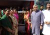रेलमंत्री अश्वनी वैष्णव ने महिलाओं से स्टेशन भवन का शिलान्यास करवाया