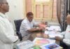 सम्भागीय आयुक्त ने किया उपखंड क्षेत्र लोहावट के मतदान केंद्रों का निरीक्षण : विधानसभा आम चुनाव 2023 की तैयारियों के संबंध में की चर्चा