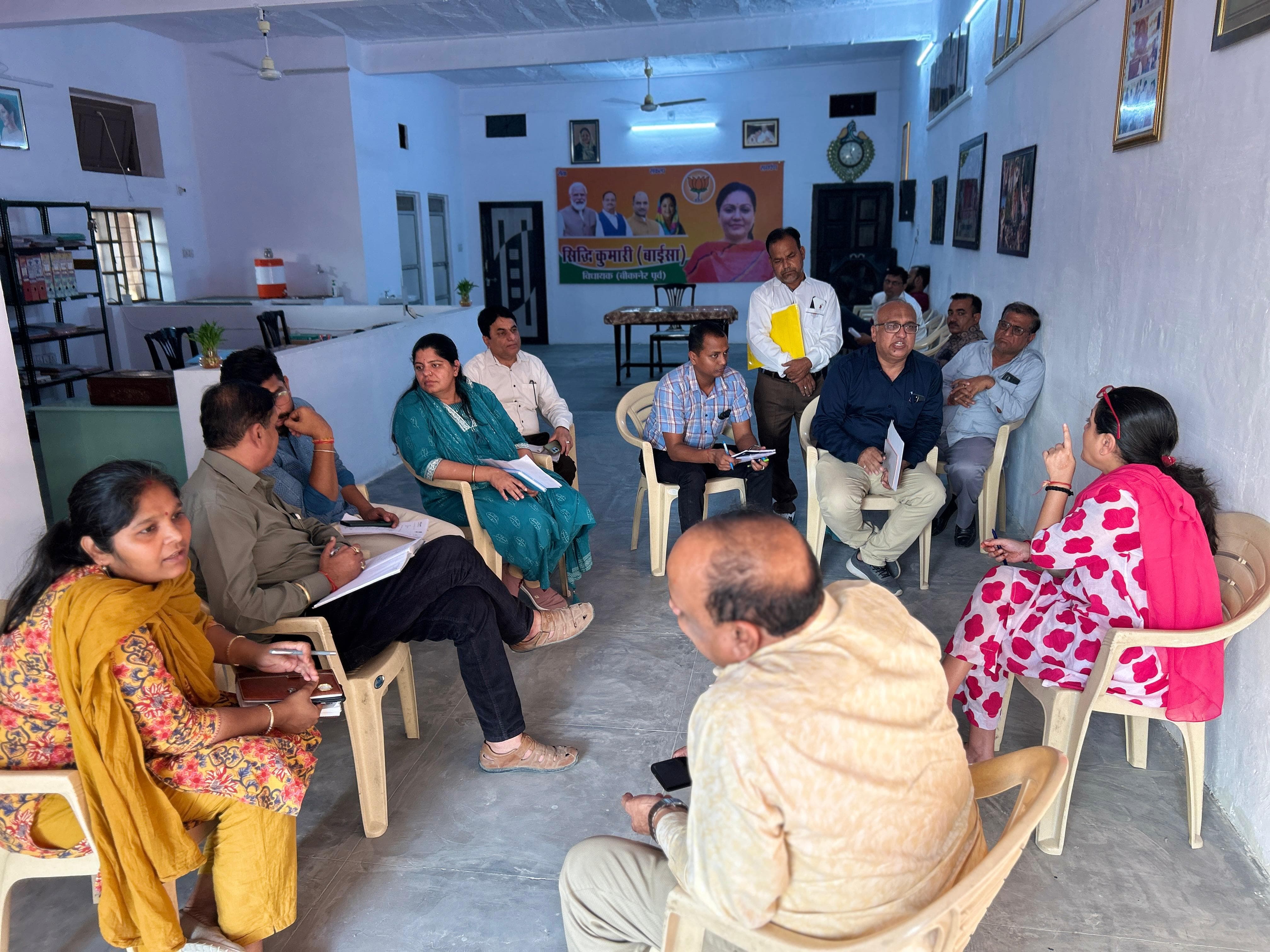 साफ-सफाई, सड़क, पानी, स्ट्रीट लाइट जैसे मुद्दों पर अतिरिक्त सतर्कता से काम करें अधिकारी : विधायक सिद्धि कुमारी