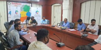 अधिक से अधिक पौधे लगाएं सोलर कंपनियां, पर्यावरण संरक्षण में दें योगदान : जिला कलेक्टर नम्रता वृष्णि