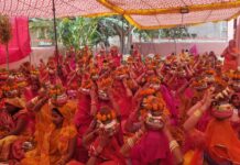 बीकानेर में भव्य कलश यात्रा के साथ शुरू हुआ नौ कुंडीय गायत्री महायज्ञ