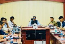 जिला कलक्टर निशांत जैन ने विभागीय अधिकारियों को दिये निर्देश : आपसी समन्वय से कार्य कर पुरी करें बजट घोषणाएं